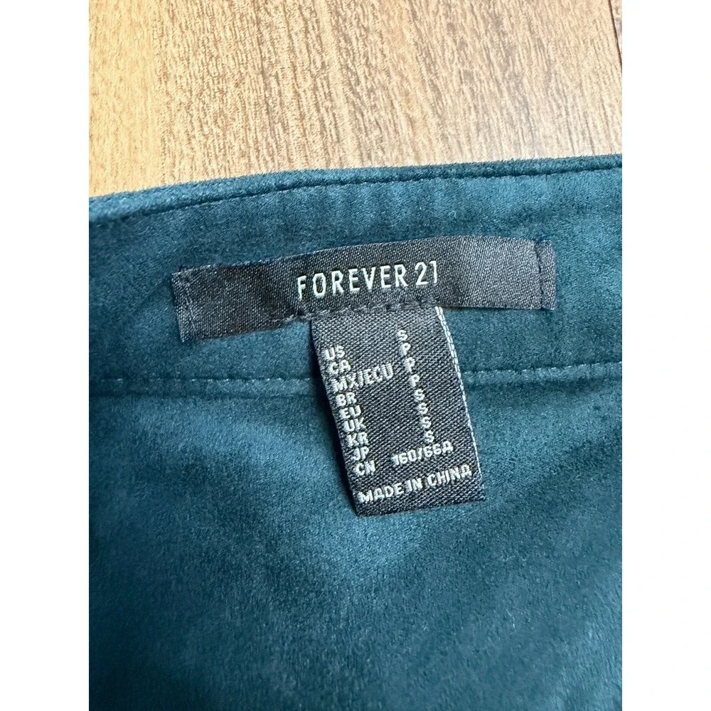 Forever 21 Green Mini Skirt Button Festival Boho Hippie Faux‎ Suede Leather